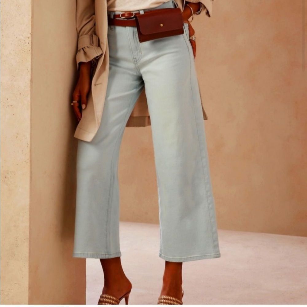 Banana Republic Wide-Leg Crop Jean